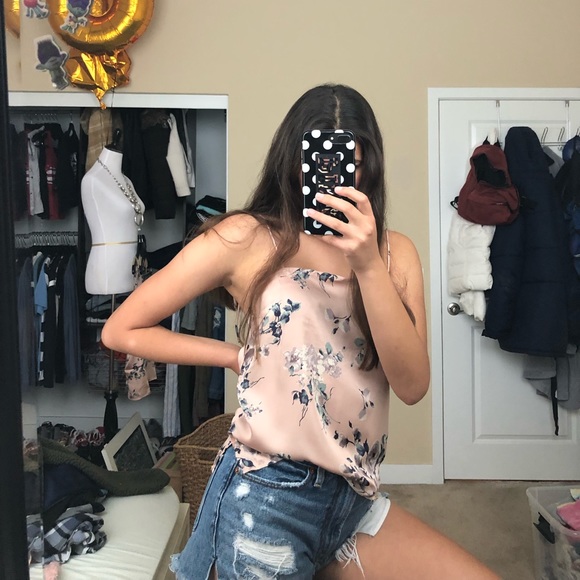 LAST ONE❗️Blush floral silky satin Cami      C6 - Picture 2 of 4